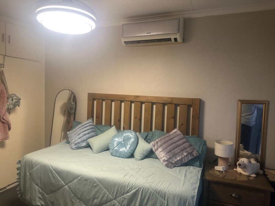 3 Bedroom Property for Sale in Safari Gardens North West